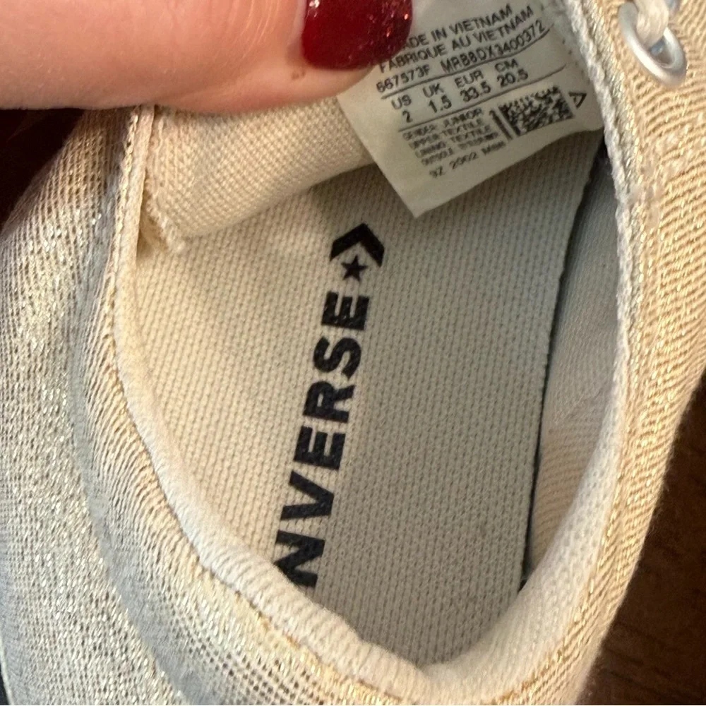 Classic Converse Gold metallic Kids Sneakers size 2